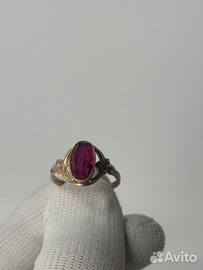 Золотое кольцо с корундом 583проба СССР