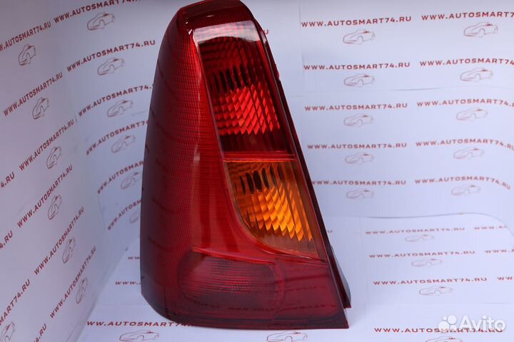 Рено Логан задний фонарь