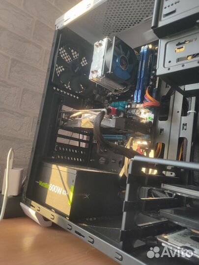 Видеокарта Asus rog strix rx560 4g OC Gaming