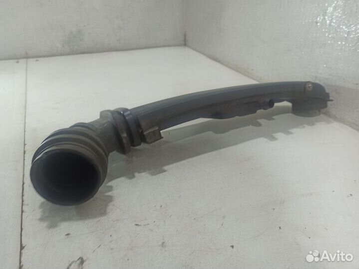 Патрубок впускного коллектора A1111401212