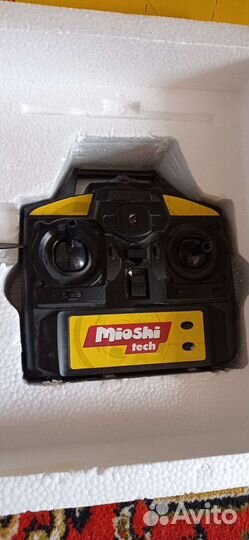 Радиоуправляемый вертолет большой