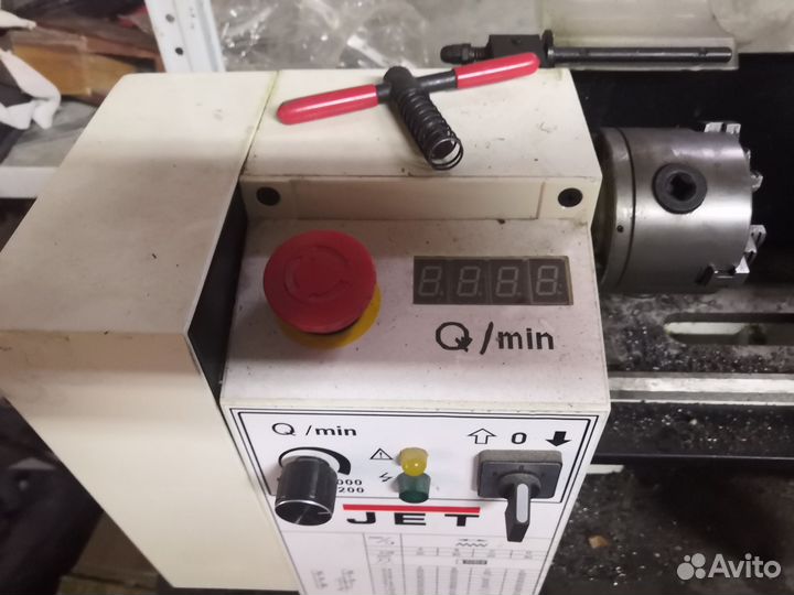 Токарный станок по металлу JET