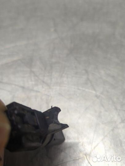 Датчик положения коленвала Nissan Elgrand E51