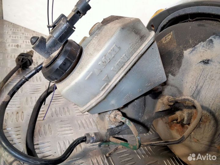 Педальный узел в сборе Рено Кангу