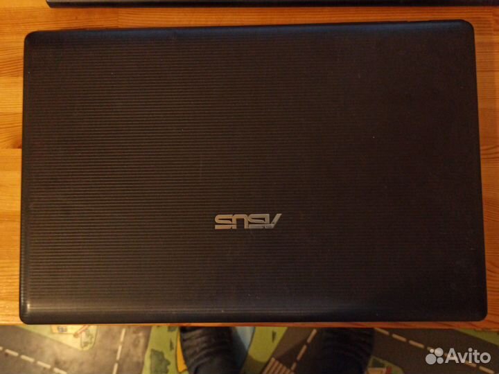 Ноутбук 17 дюймов Asus X75V живой аккумулятор