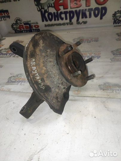 Кулак ступица кожух передний левый Mitsubishi