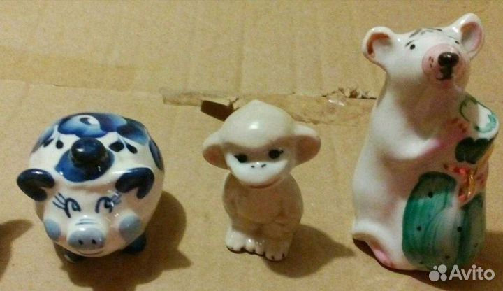 Статуэтки, фигурки