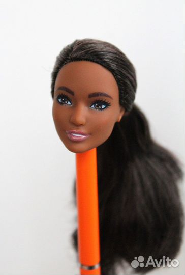 Голова куклы Barbie Made to Move