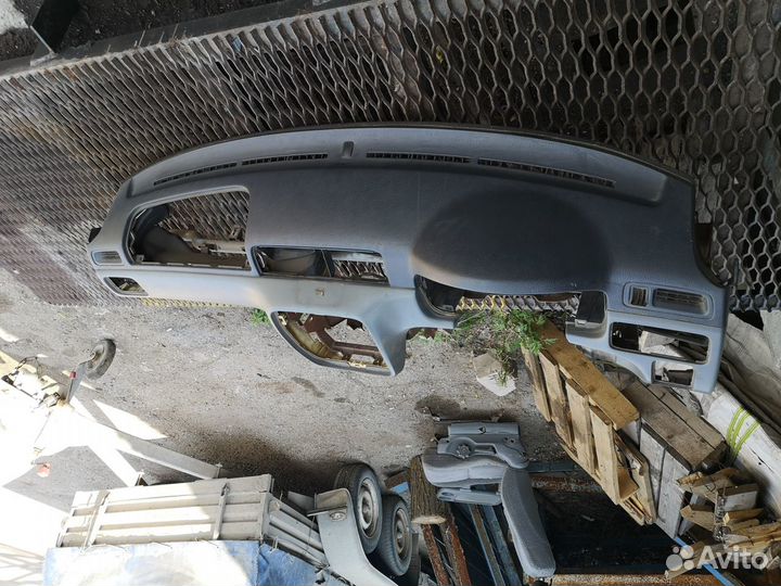 Торпедо панель на Honda Crv 1996-2002