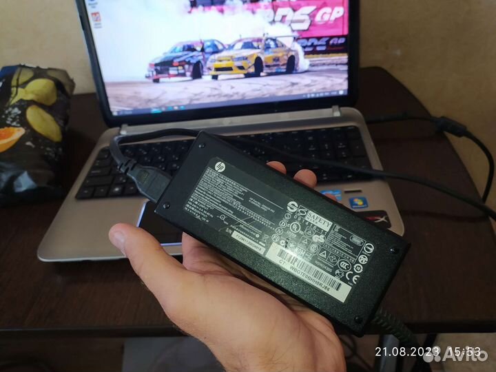 Ноутбук hp i7, 12gb, SSD256, 2graphics