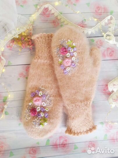 Варежки вязаные с вышивкой тёплые и пушистые