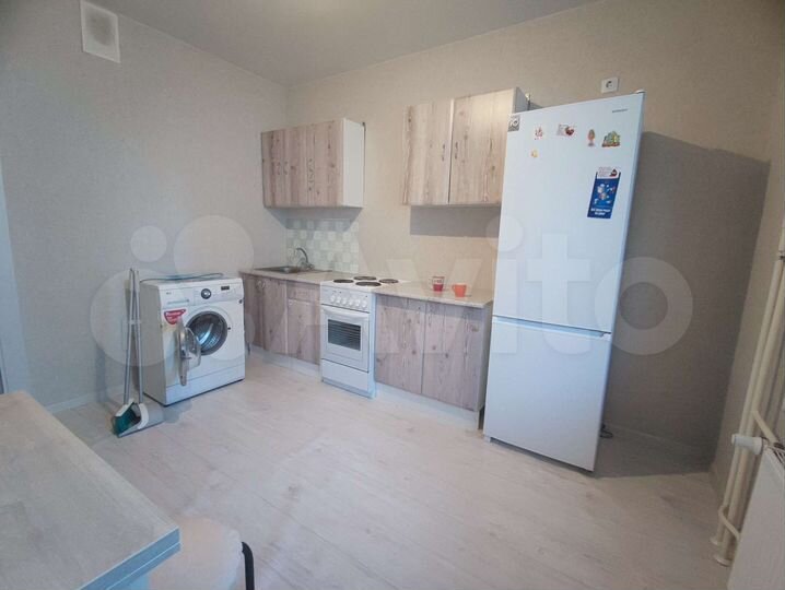 2-к. квартира, 65 м², 7/16 эт.