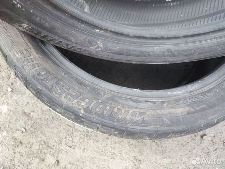 Bridgestone Dueler H/P 285/40 R21