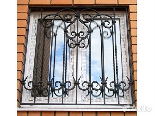 Решетка на окно сварная / кованая с установкой