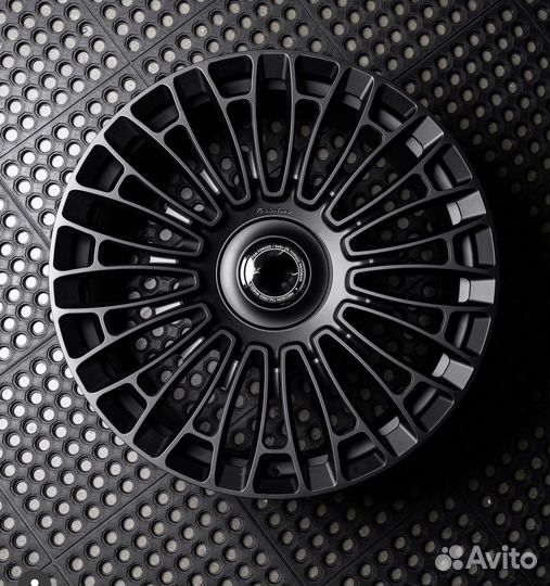 Кованые диски R22 Range Rover наличие