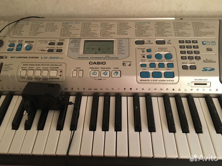 Casio LK-300 tu