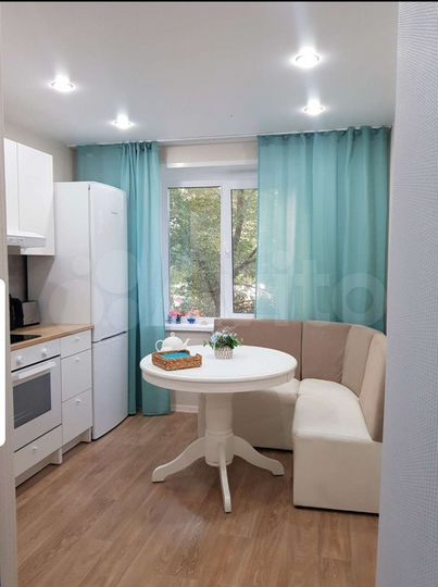 1-к. квартира, 38 м², 1/9 эт.