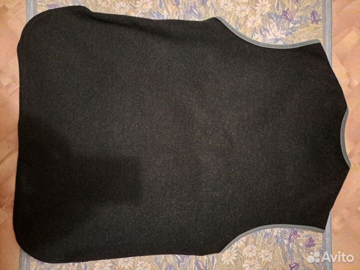 Винтажная жилетка