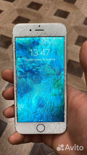 Телефон iPhone 6s
