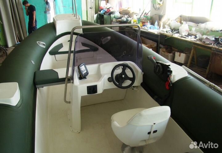 Лодка риб скайбот SB 520 R