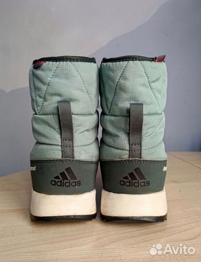 Зимние трекинговые ботинки adidas terrex и lowa