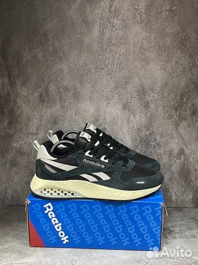 Кроссовки Reebok Classic Leather Hexalite