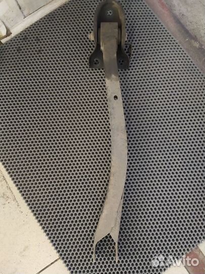 Тяга/рычаг продольный задний правый Subaru