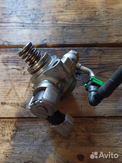 Топливный насос Mazda Axela