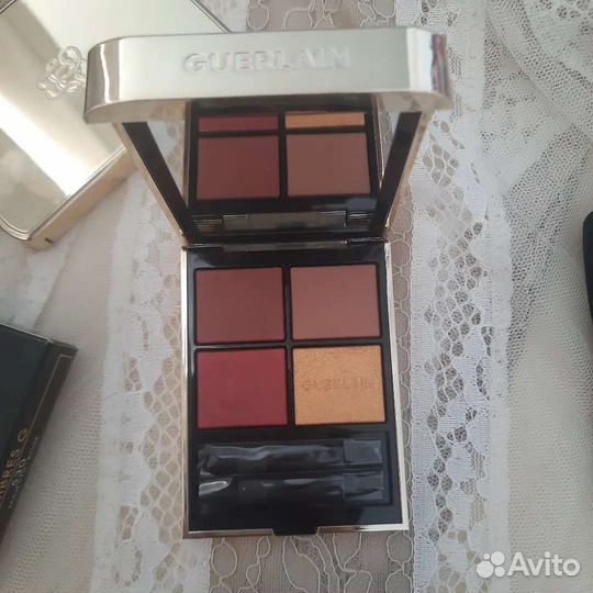 Палетки теней Guerlain Ombres G