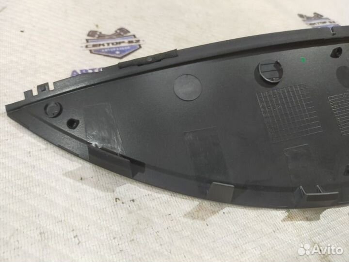 Накладка панели приборов Volkswagen Touareg 1