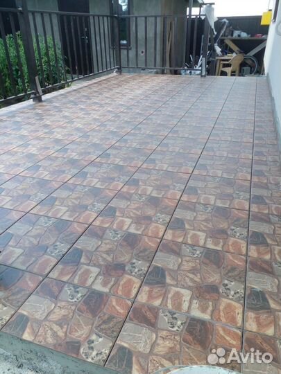 Укладка плитки, сантехнические работы