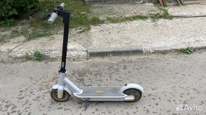 Электросамокат Ninebot KickScooter MAX G30LP