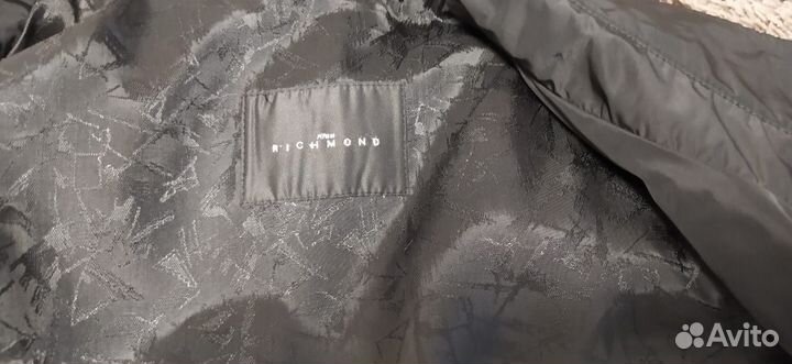 Пальто richmond 50 р
