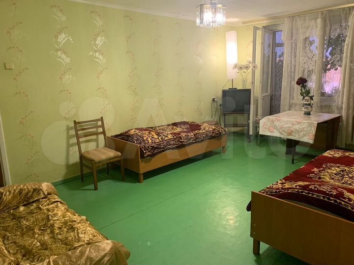 3-к. квартира, 100 м², 5/5 эт.