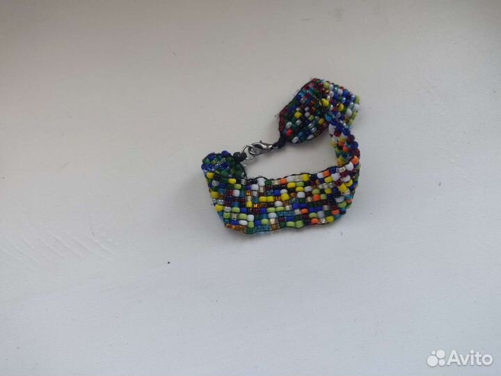 Браслет из бисера