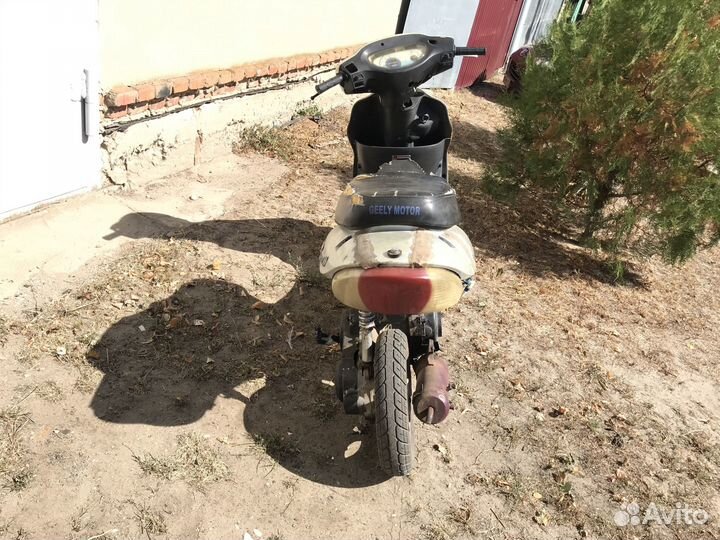 Скутер Geely