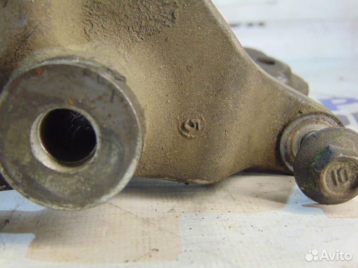 Кронштейн натяжного ролика для Toyota Avensis 1 1