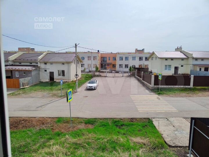 4-к. квартира, 97,3 м², 1/2 эт.