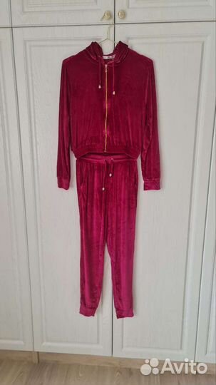 Костюм спортивный