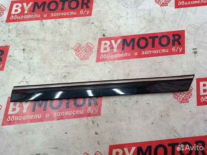 Молдинг на дверь задний левый Mercedes-Benz