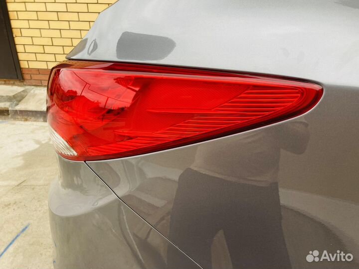 Задний правый фонарь хундай IX 35 LM оригинал
