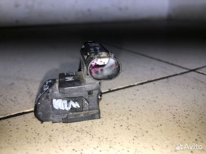 Форсунка лобового стекла