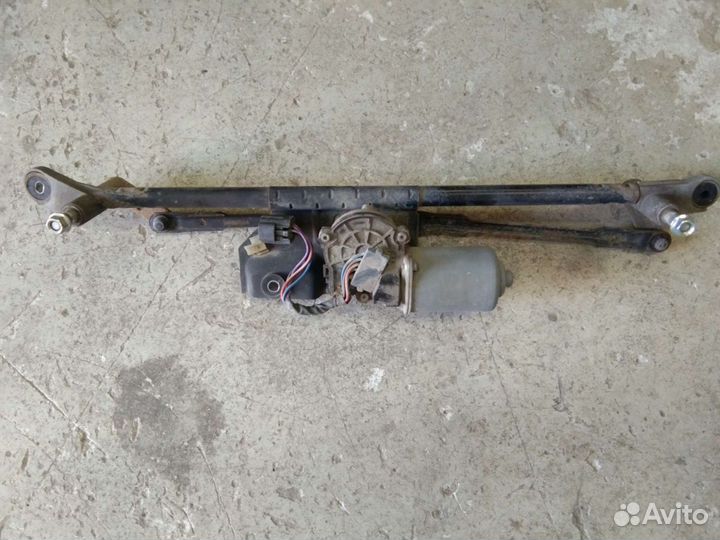 Трапеция дворников с мотором Санг Енг Актион Спорт