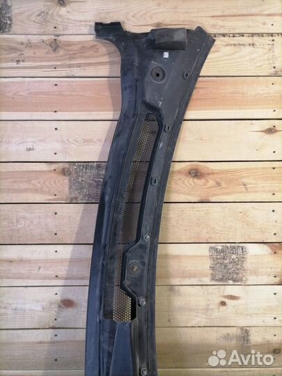 Жабо решетка стеклоочистителя Land Rover Range Rov