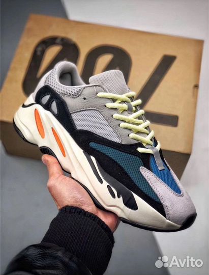 Кроссовки adidas yeezy boost 700