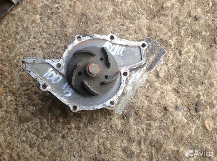 Помпа насос 2.8 Ауди 100 45кузов c4