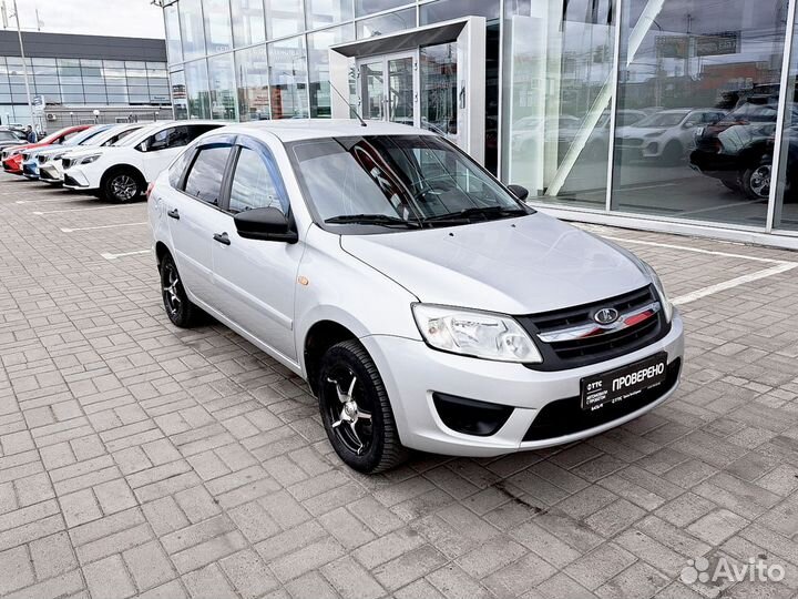 LADA Granta 1.6 МТ, 2017, 75 607 км
