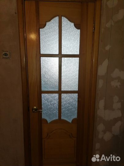 Межкомнатные двери б/у из массива дерева