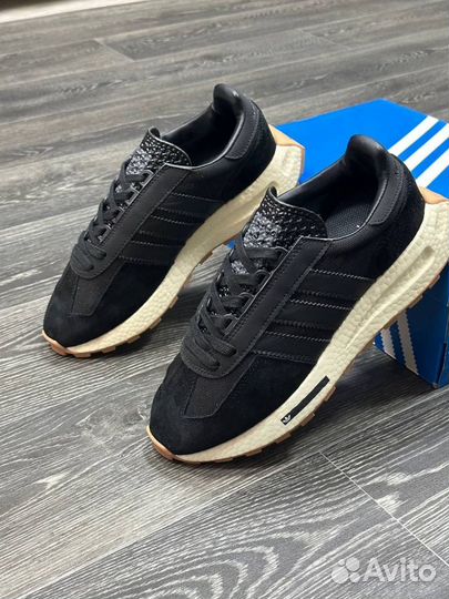 Кроссовки adidas retropy e5