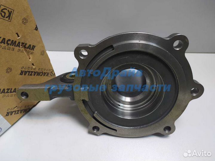 Крышка кпп Volvo VT2014/2214/2514/2814B 20366711